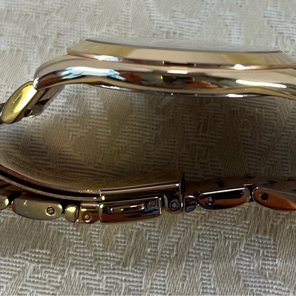 Michael Kors Slim Runway Rose Gold Watch MK3197 Stainless Steel Bracelet - Picture 4 of 9